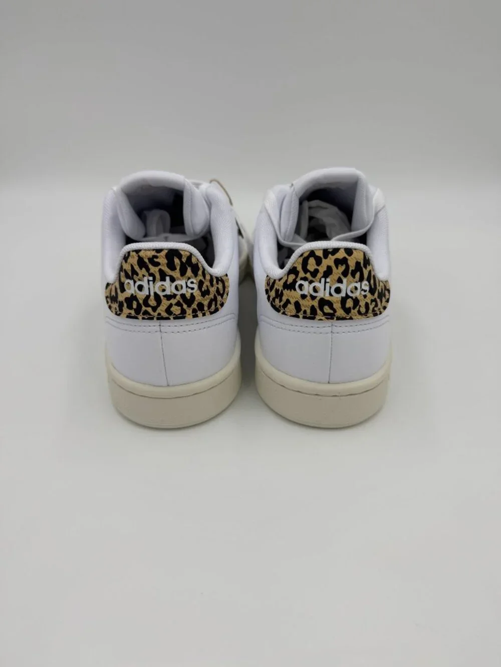 adidas Advantage White Women's Shoes - Picture 5 of 8